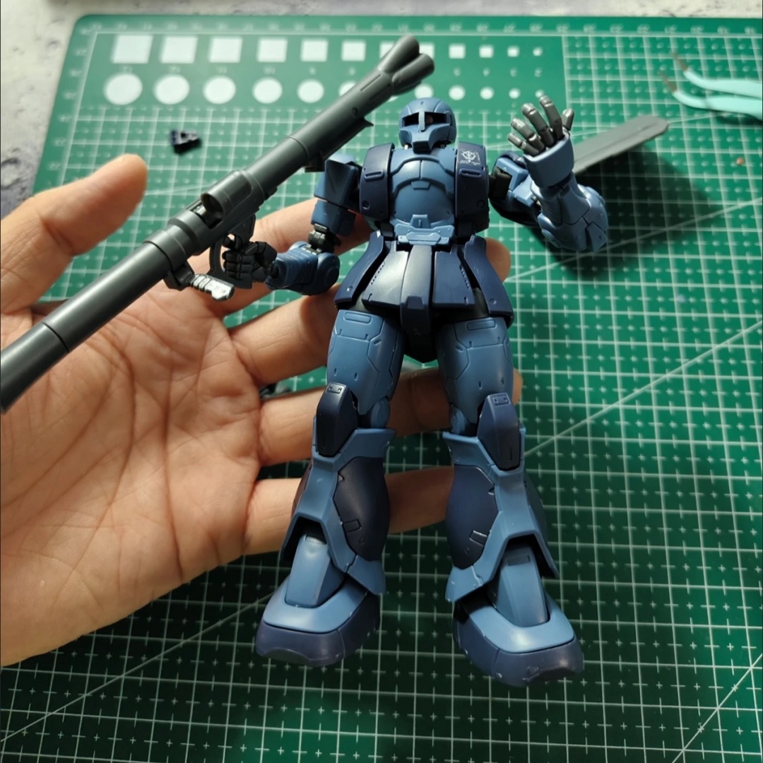 Bandai Gundam Rg - GTO MS-05 HG 1/144 Zaku Black