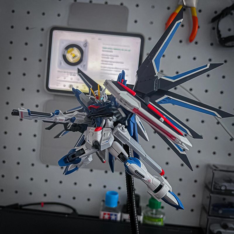 1/144 HG Scale Mecha Plastic M - Bandai Gundam Rg recension och pris